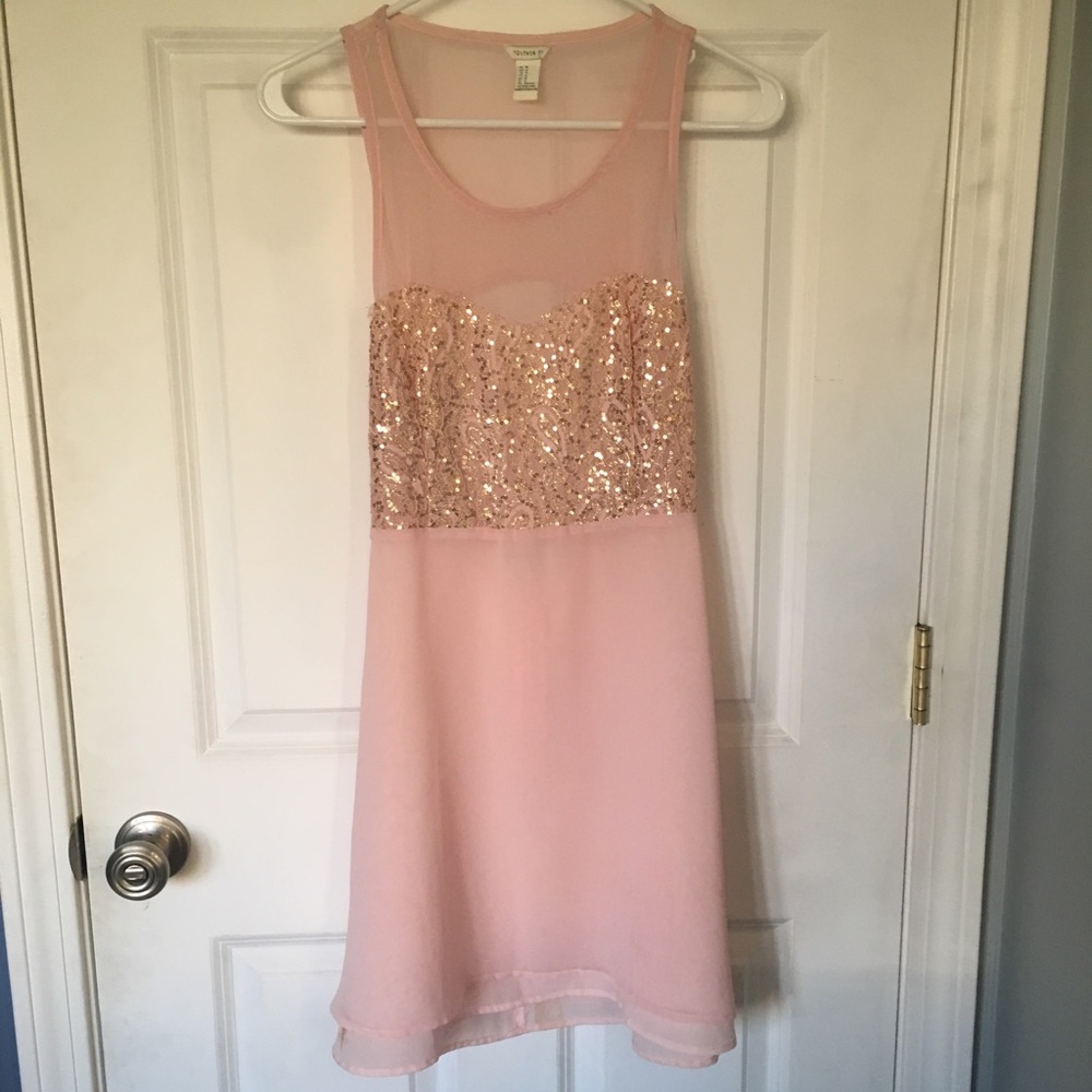 sequin dress with open back 🍾